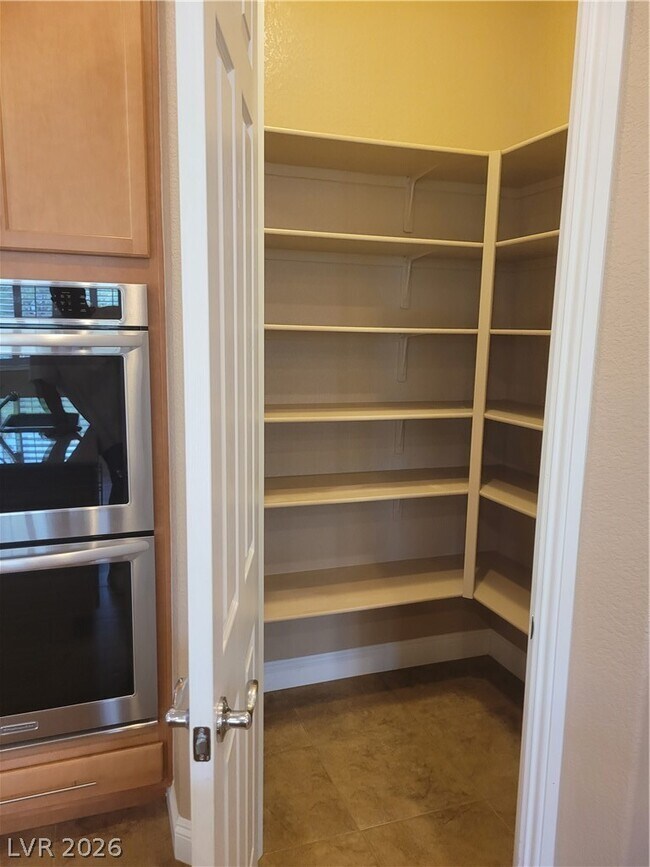 Building Photo - 10268 Cool Mist St