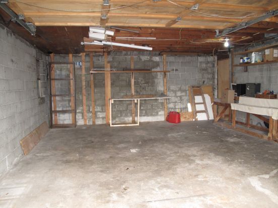 Building Photo - JF-911 N 86th St.
