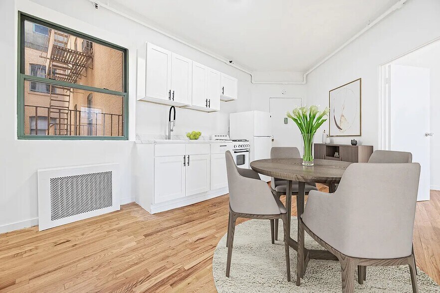 Primary Photo - 235 W 63rd St