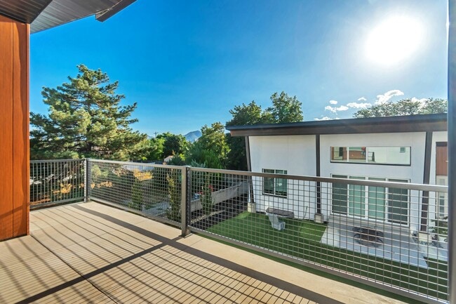 Building Photo - 7033 S 300 E