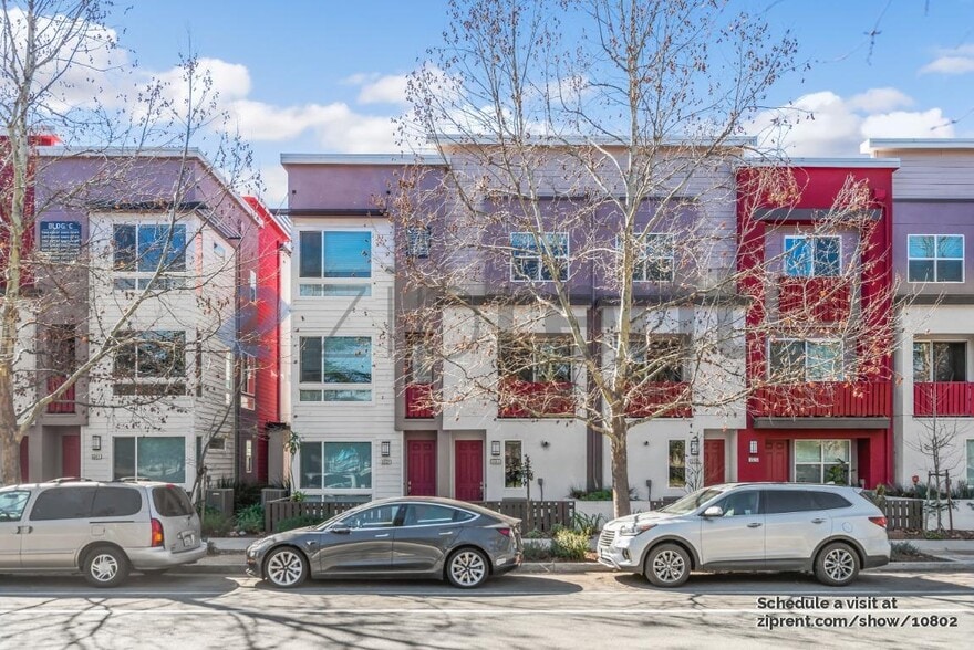 Primary Photo - 5533 Great Oaks Pky