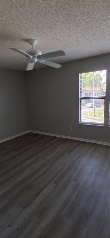 Building Photo - 4045 Crockers Lake Blvd