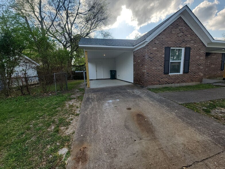 Building Photo - 43 Foxlea Dr