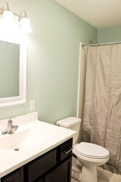 Building Photo - 521 S New York Ave