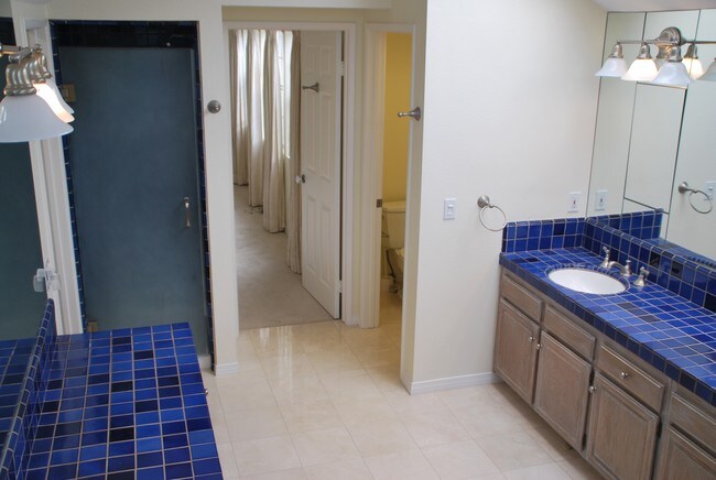 Master Bath 2 - 13082 Mindanao Way