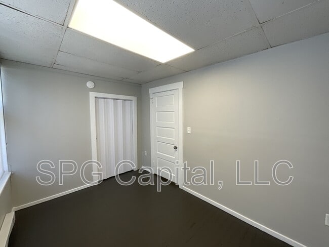 Building Photo - 62 W North St