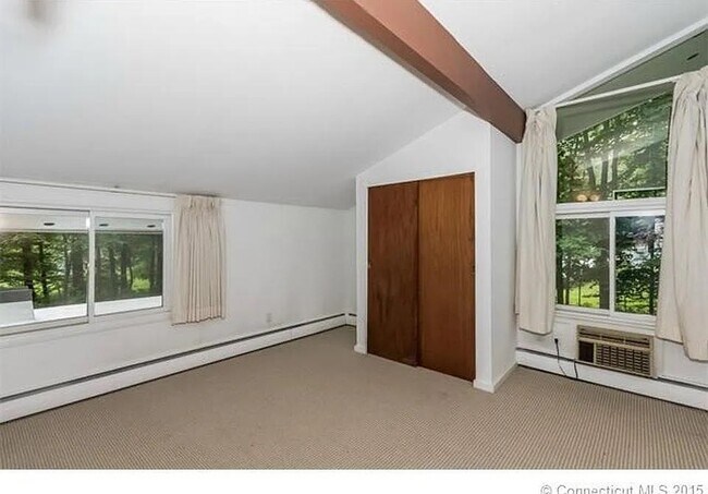 Building Photo - 828 Dentree Dr