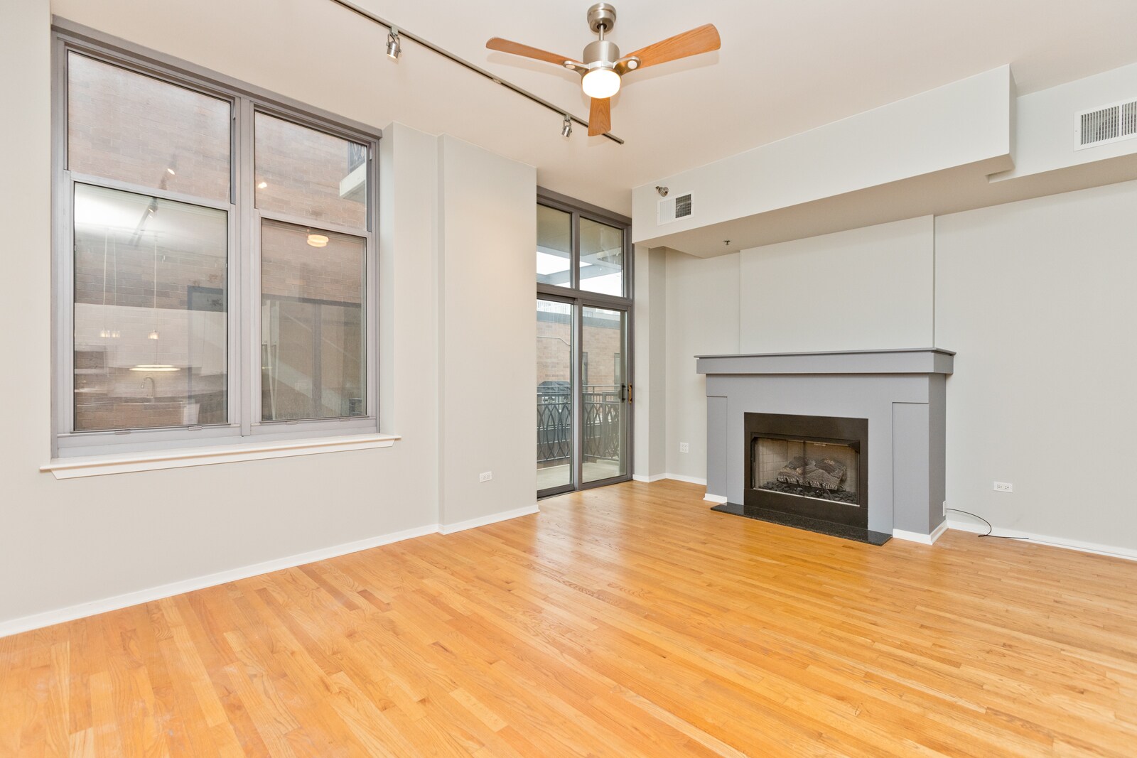 Building Photo - 1201 W Adams St