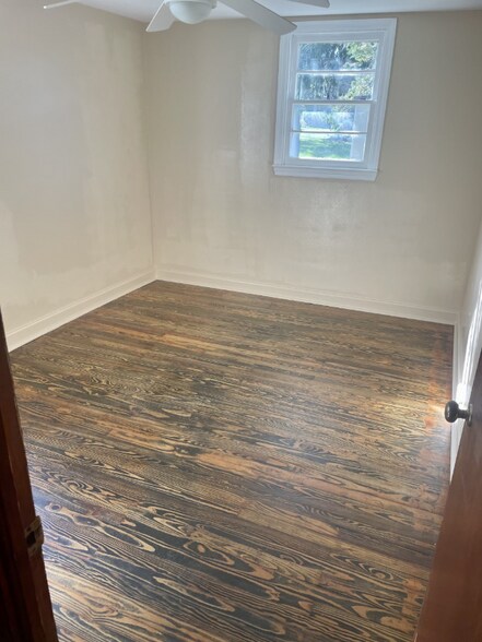 Building Photo - 6 Jackson St