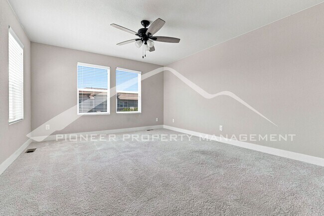 Building Photo - 16137 E Elk Pl
