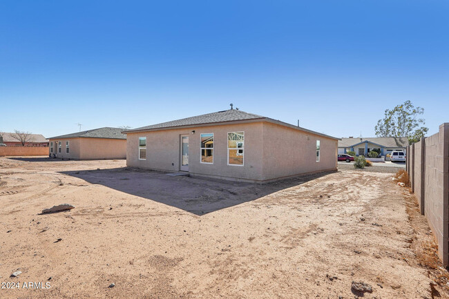 Building Photo - 9930 W Carousel Dr