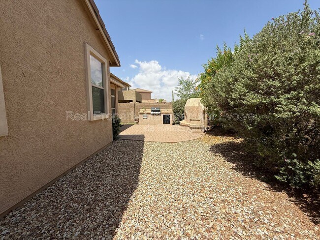 Building Photo - 3038 W Trapanotto Rd