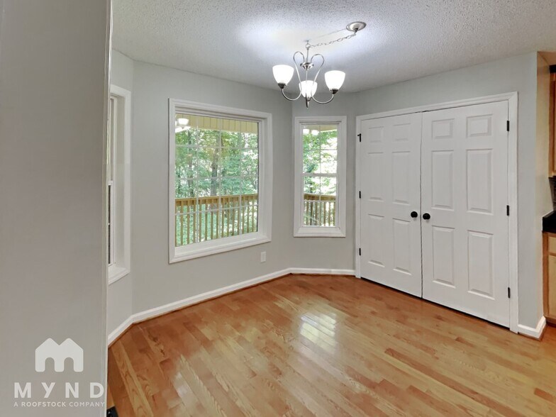Building Photo - 7762 Wildcreek Trail SE