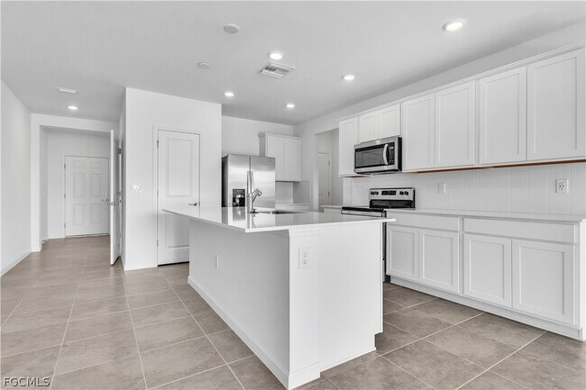 Building Photo - 1428 Weeping Willow Ct