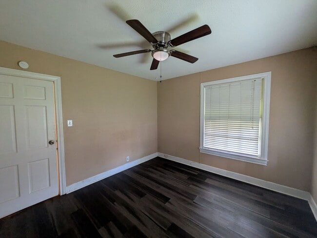 Building Photo - 2695 Goliad St