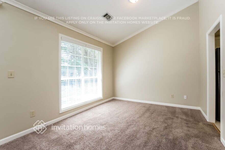 Building Photo - 650 Trellis Pond Ct