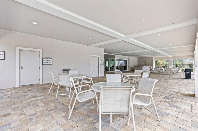 Building Photo - 819 Liliana Dr