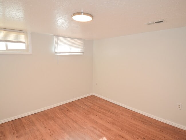 Building Photo - 36 1/2 N 200 W