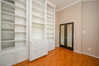 Building Photo - 12915 Fern Mill Ct