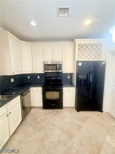 Building Photo - 3396 Dandolo Cir