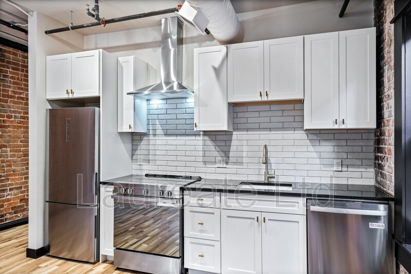 Building Photo - 1490 Lafayette St