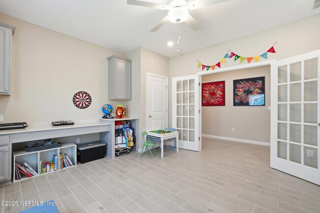 Building Photo - 75435 Sunberry Dr