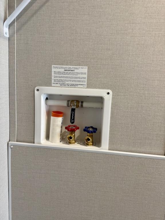 Building Photo - 1741 Bonnie Ct