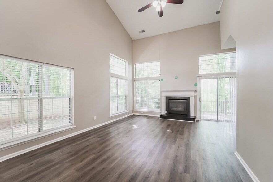 Building Photo - 8433 Cullingford Ln