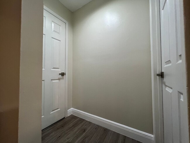 Building Photo - Newly Renovated Winter Springs Condo ~ New...