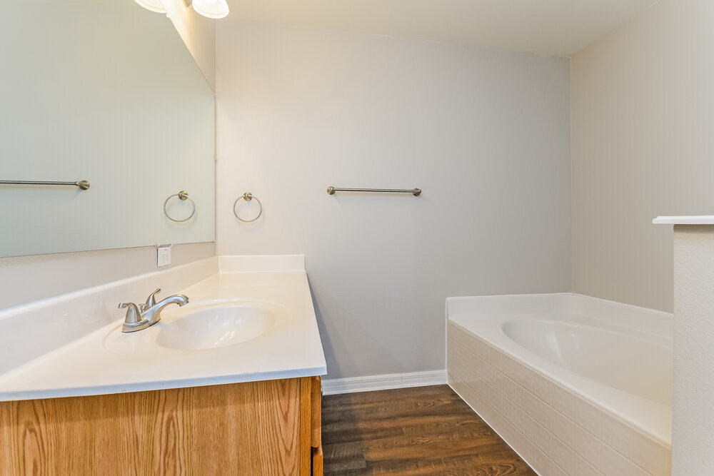 Building Photo - 813 Albi Ct