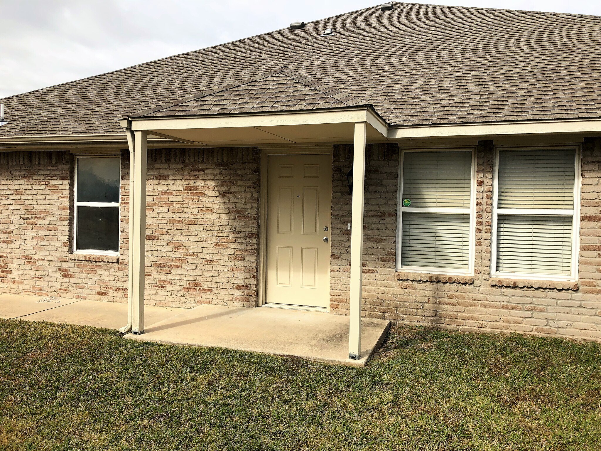 Building Photo - 1307 Commerce Dr