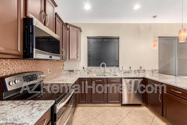 Building Photo - 8721 E Lomita Cir