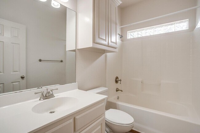 Building Photo - Wayside Duplex
