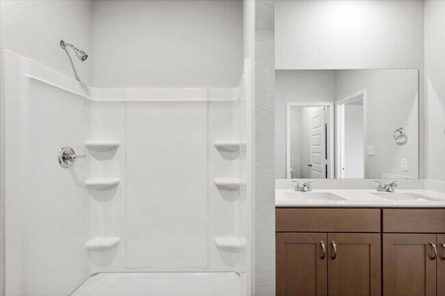 Building Photo - 2605 Totley Rd