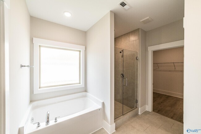 Building Photo - 117 Harper Ln