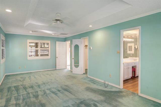 Building Photo - 11090 Lakeside Dr