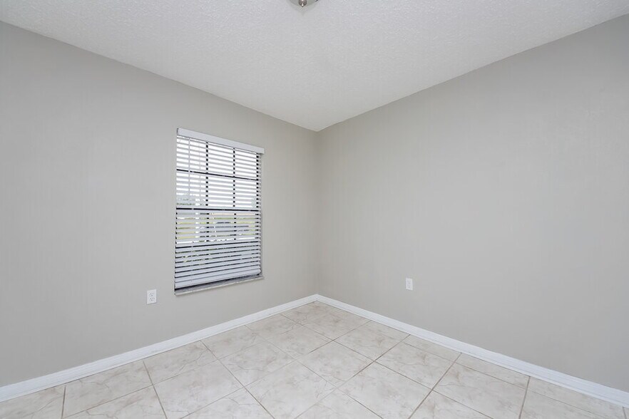 Building Photo - 808 Cabaret Ct
