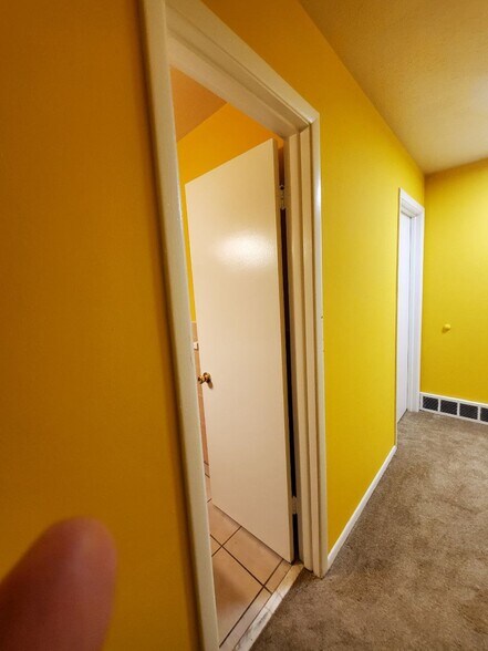 Building Photo - 23755 Banbury Cir