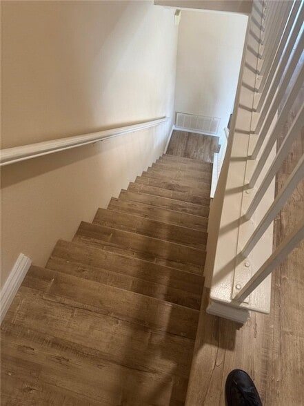 Building Photo - 30902 Club House Dr