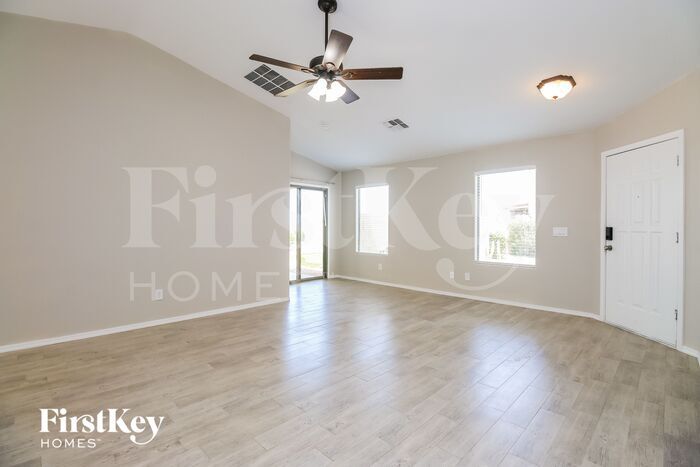 Building Photo - 29478 N Lazurite Way