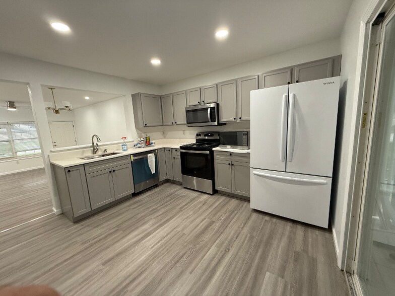Building Photo - 4116 Spanish Bay Dr
