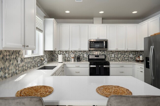 Building Photo - 2841 W Alamo Dr
