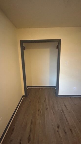 Building Photo - 3611 Barry Ave