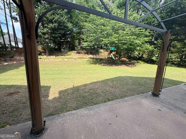 Building Photo - 1150 Lamont Cir