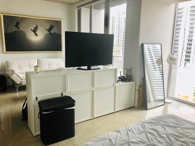 Building Photo - 151 SE 1st St