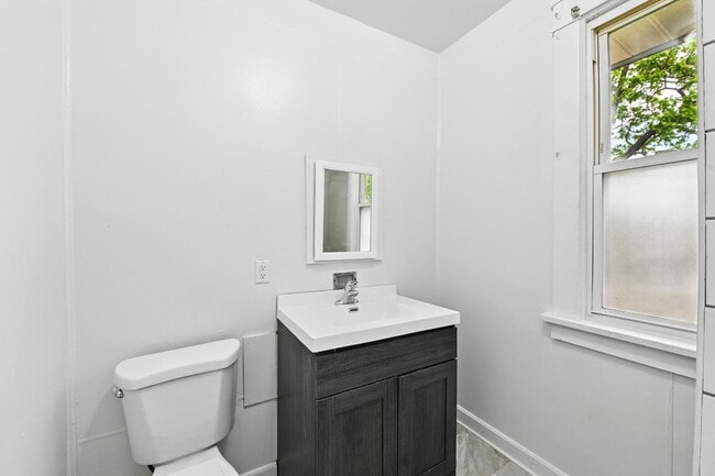 Building Photo - 3251 N 14th St