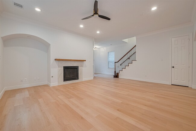 Building Photo - 1514 Olive Park