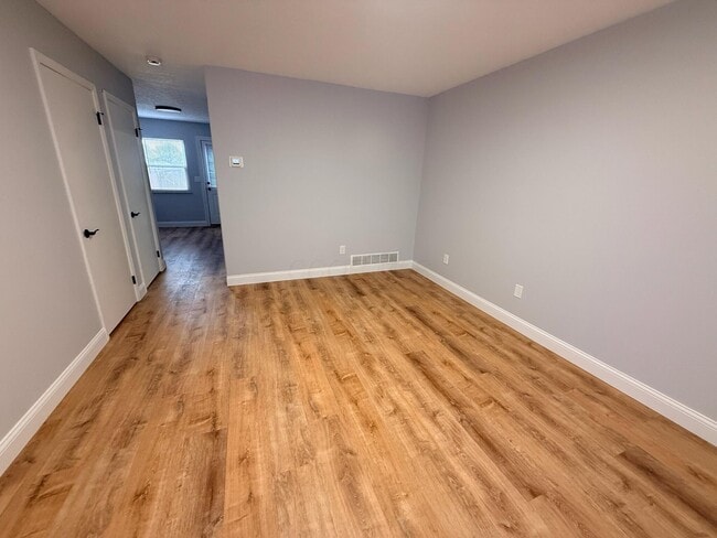 Building Photo - 5317 Shiloh Dr