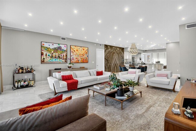 Building Photo - 5000 Island Estates Dr