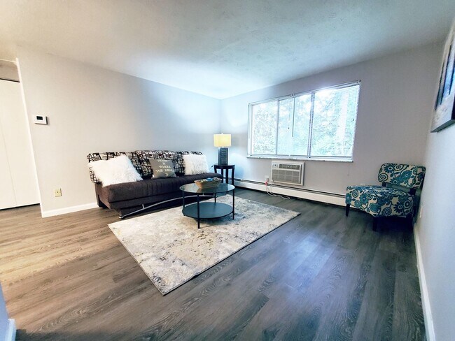 Interior Photo - Smartland Parkwood Manor Apartments